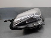 Replacement right headlight for Toyota Yaris 1.3 16V cat OEM IAM reference 811300D450 5 DOORS
