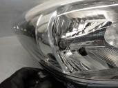 Replacement right headlight for Toyota Yaris 1.3 16V CAT OEM IAM reference 811300D450 5 DOORS