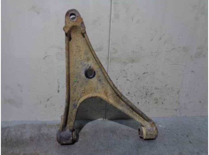 Recambio de brazo suspension inferior delantero derecho para renault trafic (desde 5.89) 1.9 diesel referencia OEM IAM 