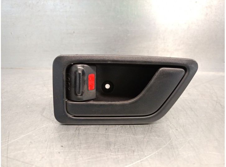 Recambio de maneta interior delantera izquierda para hyundai getz (tb) 1.3 i referencia OEM IAM 82611TB010 826101C000DB 