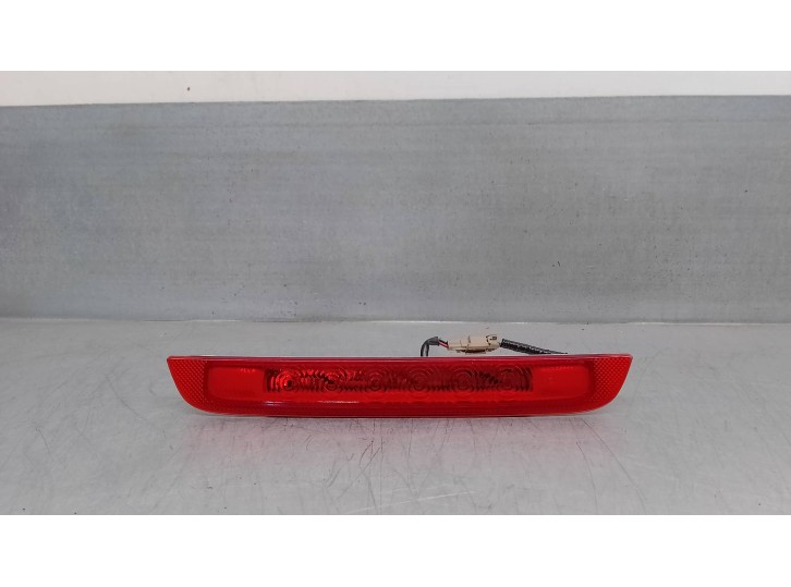 Recambio de luz central de freno para renault koleos 2.0 dci diesel fap referencia OEM IAM 26590JY00A  