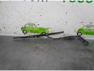 Recambio de brazo limpia trasero para kia carens 1.8 cat referencia OEM IAM 0K2C067330 