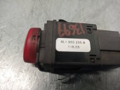 Replacement hazard warning switch for Seat Ibiza (6L1) 1.9 TDI OEM IAM reference 6L1953235A 