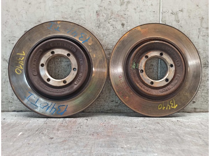 Recambio de disco freno trasero para alfa romeo 75 1.6 referencia OEM IAM 161002621501  