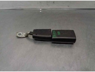 Recambio de enganche cinturon para lancia ypsilon (101) 1.4 cat referencia OEM IAM 1000698  