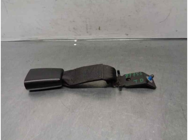 Recambio de enganche cinturon para lancia ypsilon (101) 1.4 cat referencia OEM IAM 1000698  