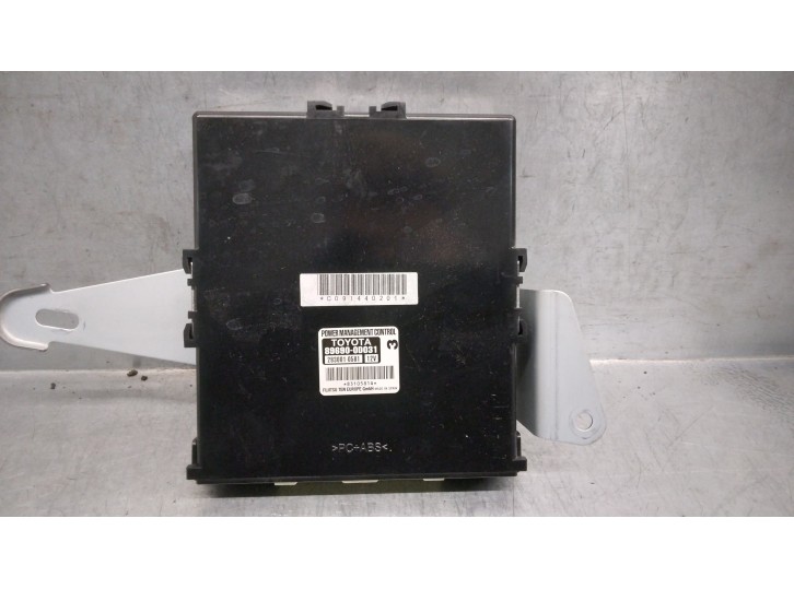 Recambio de modulo electronico para toyota yaris 1.3 16v cat referencia OEM IAM 896900D031 2830010581 