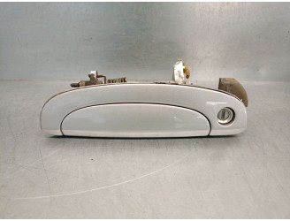 Recambio de maneta exterior delantera izquierda para hyundai getz (tb) 1.3 i referencia OEM IAM 826501C050 826501C050 