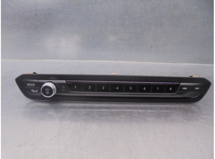 Recambio de sistema audio / radio cd para bmw serie 3 touring (g21) 2.0 16v turbodiesel referencia OEM IAM 61315A47C61 