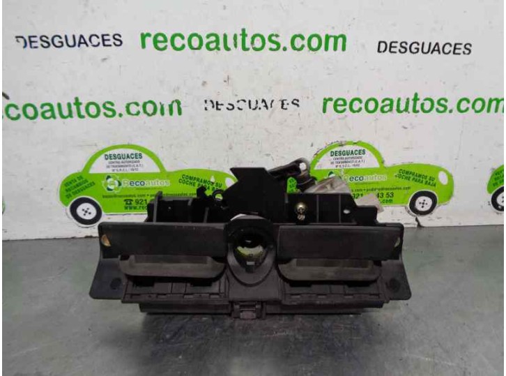 Recambio de maneta exterior porton para audi allroad quattro (4b5) 2.5 tdi (132kw) referencia OEM IAM 8D9827565 4B0827565 5 PUER