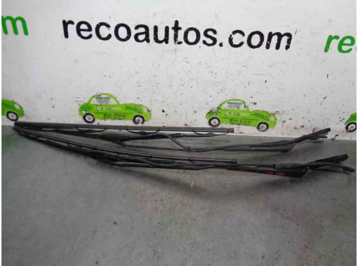 Replacement front right wiper arm for Nissan Interstar Mod. 04 (X70) 2.5 DCI Diesel CAT OEM IAM reference 8200072778 