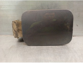 Replacement exterior fuel cap for Renault Megane II Classic sedan 1.9 dCi diesel FAP OEM IAM reference 8200073451 