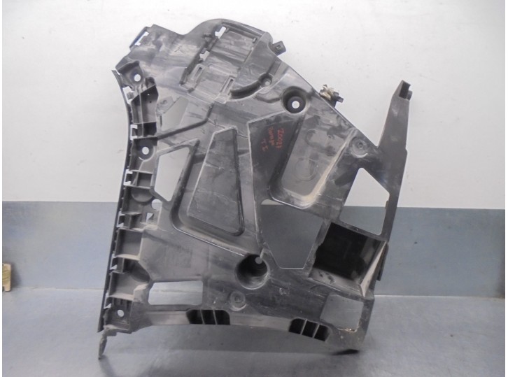 Recambio de molduras traseras para bmw serie 3 touring (g21) 2.0 16v turbodiesel referencia OEM IAM 51127427995 