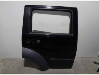 Recambio de puerta trasera derecha para dodge nitro 2.8 crd referencia OEM IAM 55360898AD NEGRA 5 PUERTAS