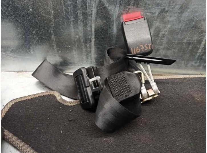 Recambio de cinturon seguridad trasero central para audi a4 berlina (b5) 1.9 tdi referencia OEM IAM 8D0857713 