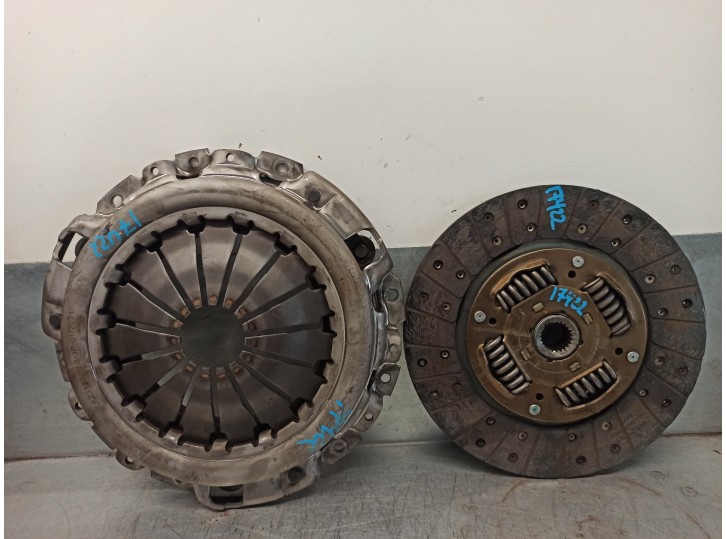 Recambio de kit embrague para mitsubishi l 200 (ka0/kb0) 2.5 di-d cat referencia OEM IAM 423127568JP  