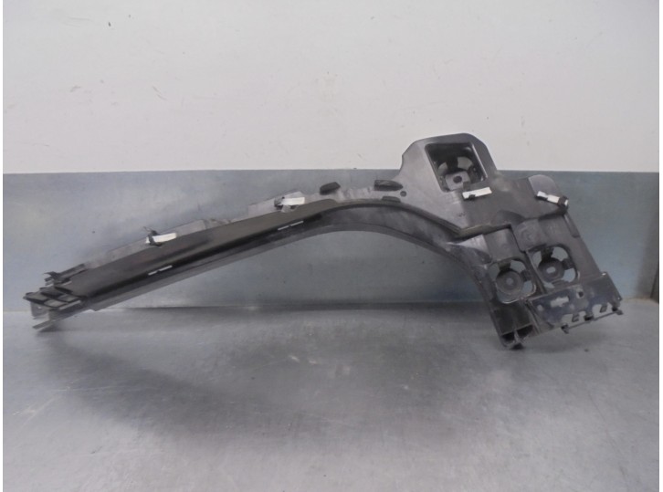Recambio de molduras traseras para bmw serie 3 touring (g21) 2.0 16v turbodiesel referencia OEM IAM 51127469365 
