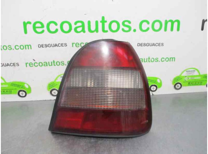 Recambio de piloto trasero derecho para nissan sunny berlina (n14) 2.0 diesel referencia OEM IAM 