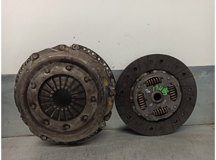 Recambio de kit embrague para chrysler voyager (gs) 2.5 turbodiesel referencia OEM IAM 4856173AB 063082245003 SACHS