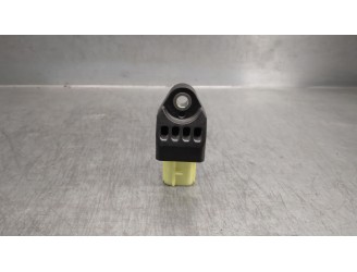 Recambio de sensor impacto para toyota yaris 1.3 16v cat referencia OEM IAM 898310D090 831AAY9CN DENSO