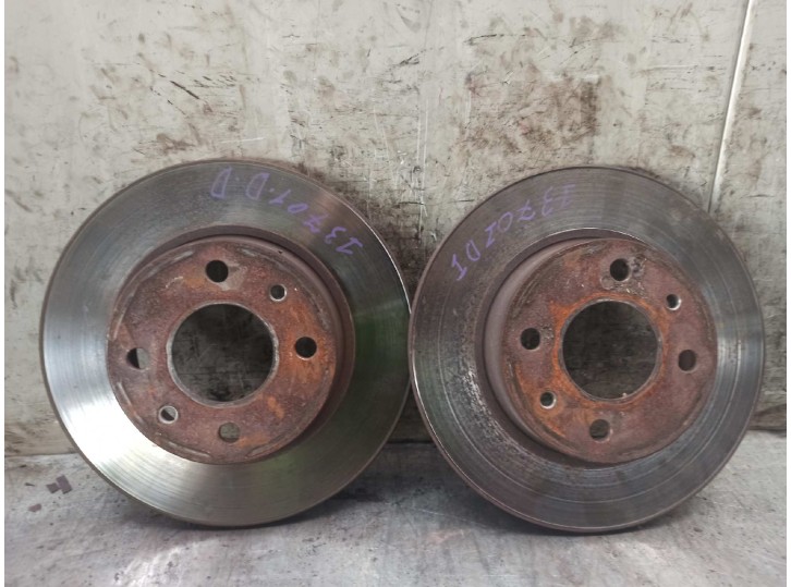 Replacement front brake disc for Fiat Panda (169) 1.2 CAT OEM IAM reference 