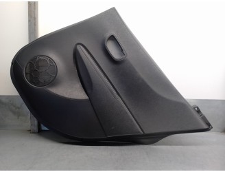 Recambio de guarnecido puerta trasera derecha para toyota yaris 1.3 16v cat referencia OEM IAM 676300DB90CO 5 PUERTAS