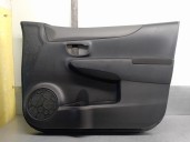 Recambio de guarnecido puerta delantera derecha para toyota yaris 1.3 16v cat referencia OEM IAM 676100DC20B2 5 PUERTAS