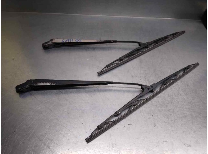 Recambio de brazo limpia delantero derecho para ford explorer 4.0 v6 cat referencia OEM IAM 3418805 