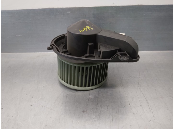 Recambio de motor calefaccion para audi a4 avant (b5) 2.5 v6 24v tdi referencia OEM IAM 8D1819021B 