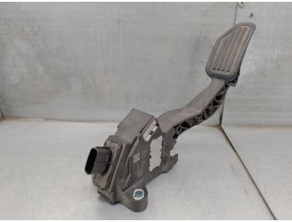 Recambio de potenciometro pedal para toyota yaris 1.3 16v cat referencia OEM IAM 781100D170  