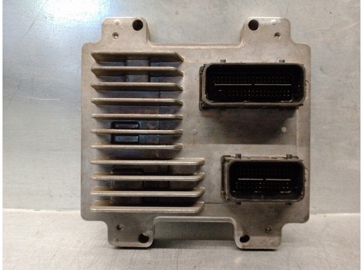 Recambio de centralita motor uce para opel corsa d 1.0 12v cat (a 10 xep / ldb) referencia OEM IAM 12636386 AC DELCO
