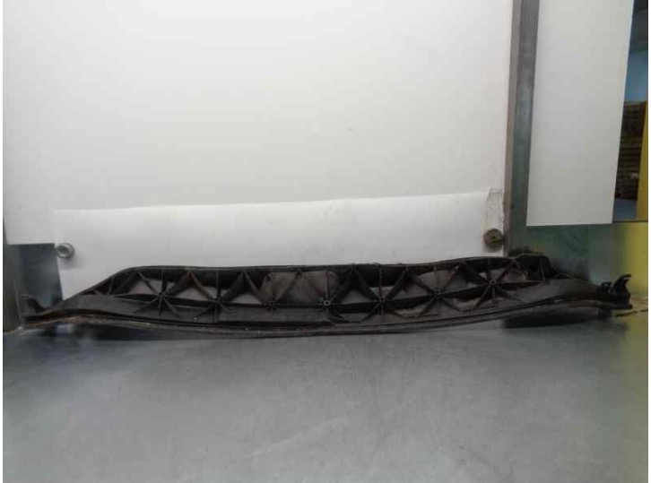 Recambio de torpedo para peugeot 1007 sport referencia OEM IAM 9646176080  