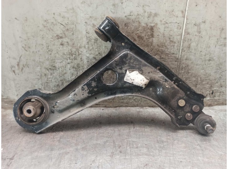 Replacement front right lower suspension arm for Daewoo Tacuma 1.6 CAT OEM IAM reference 