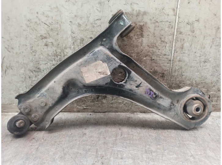 Recambio de brazo suspension inferior delantero izquierdo para daewoo tacuma 1.6 cat referencia OEM IAM 