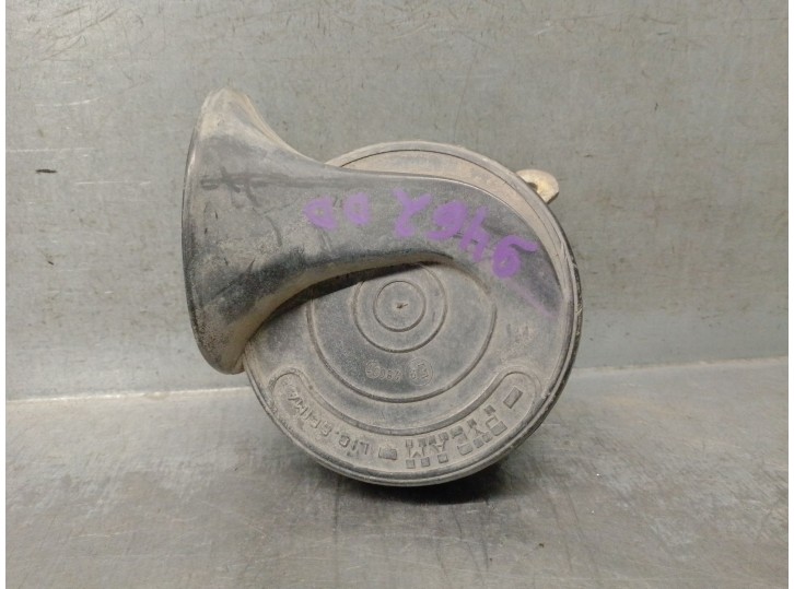 Recambio de claxon para renault 12 familiar gtl 847-98 referencia OEM IAM 847-98  