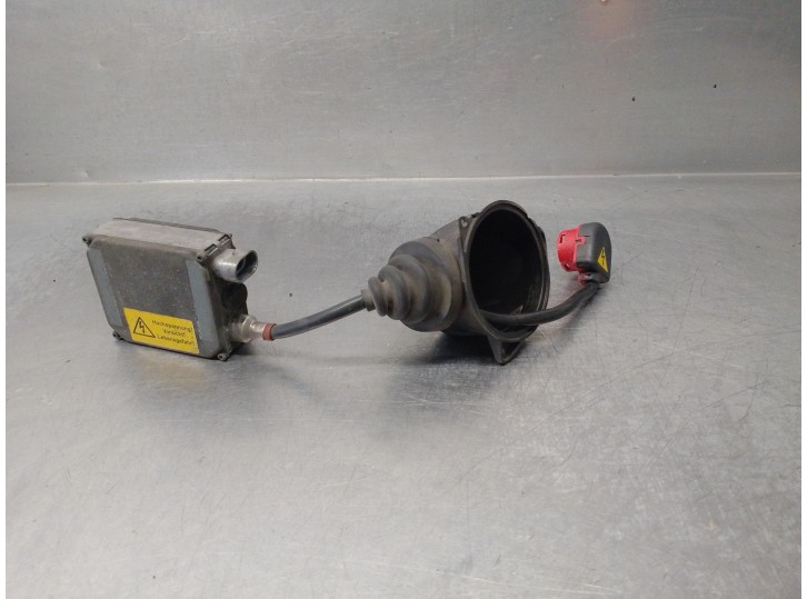 Recambio de centralita faros xenon para opel omega b 2.5 24v dti cat (y 25 dt / l14) referencia OEM IAM 90565932 DELANTERO / IZQ