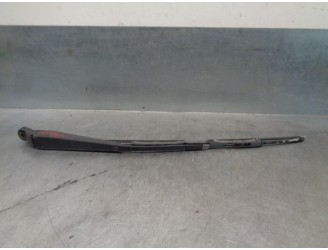 Recambio de brazo limpia trasero para chevrolet trans sport 3.4 v6 cat referencia OEM IAM 
