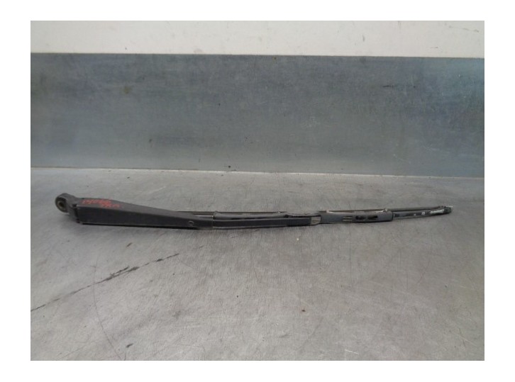 Recambio de brazo limpia trasero para chevrolet trans sport 3.4 v6 cat referencia OEM IAM   