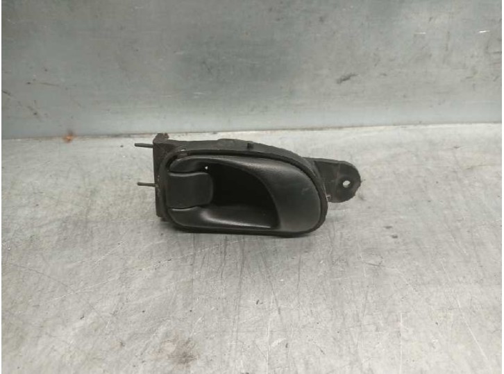 Recambio de maneta interior delantera derecha para daewoo tacuma 1.6 cat referencia OEM IAM 96260947  