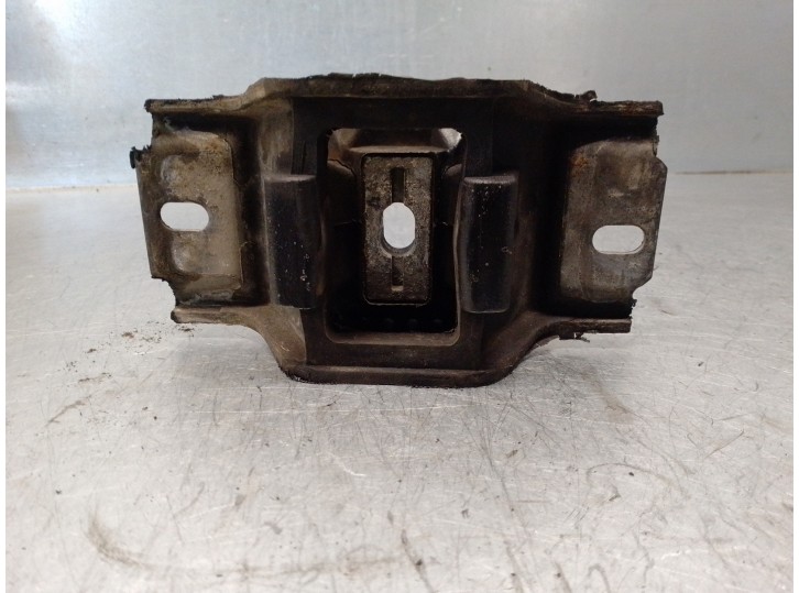 Replacement left engine mount for Ford Fiesta (CBK) 2.0 CAT OEM IAM reference 2S617M121BB 5S617M121AA 