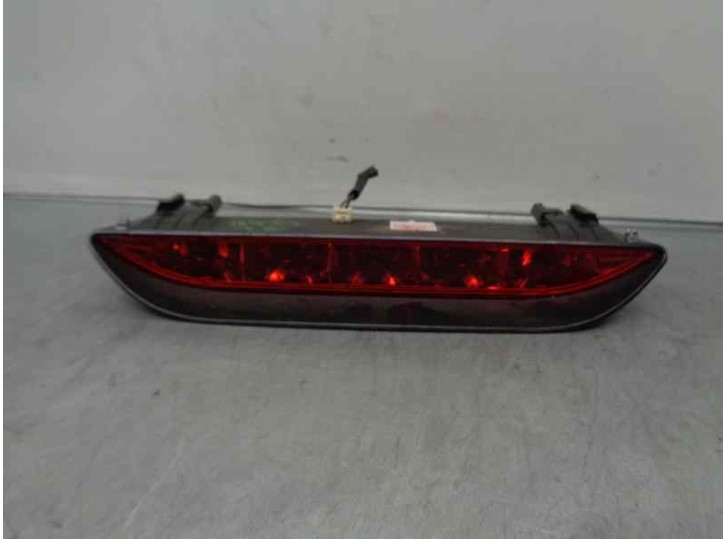 Recambio de luz central de freno para chevrolet kalos 1.4 cat referencia OEM IAM 96540274  