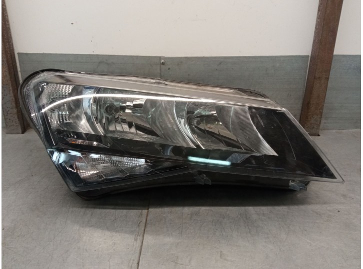 Recambio de faro derecho para skoda superb iii (3v3) 2.0 tdi referencia OEM IAM 3V1941016 3V1941016 1EJ01193902 HELLA