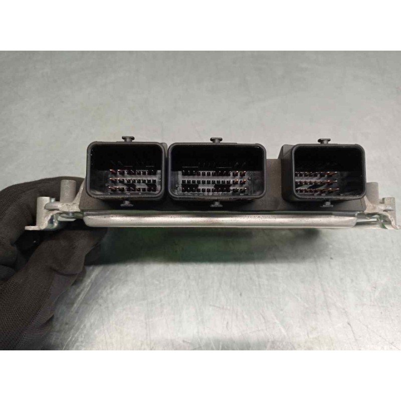 Recambio de centralita motor uce para peugeot 307 break / sw (s1) sw referencia OEM IAM 9657499880 0261206943 BOSCH