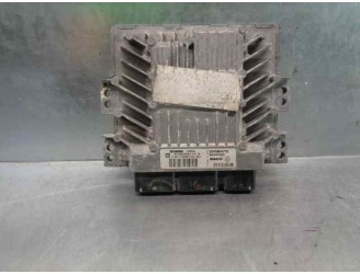 Recambio de centralita motor uce para renault scenic ii dci diesel referencia OEM IAM 8200804775 S1122326113A SIEMENS