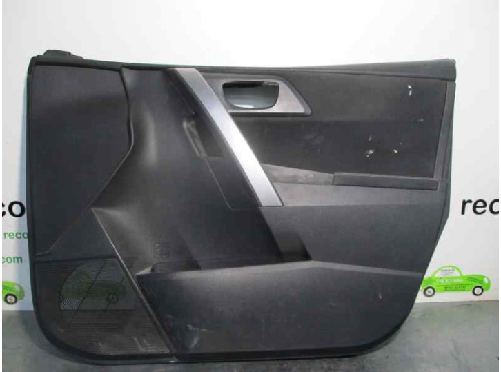 Recambio de guarnecido puerta delantera derecha para toyota auris 1.8 16v (híbrido) referencia OEM IAM 6777702300 7421002310 