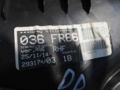 Recambio de guarnecido puerta delantera derecha para toyota auris 1.8 16v (híbrido) referencia OEM IAM 6777702300 7421002310 