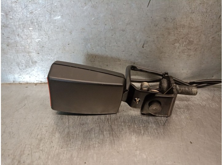 Recambio de enganche cinturon para mg mg zs suv (azs1) 1.5 vti referencia OEM IAM 11060390  