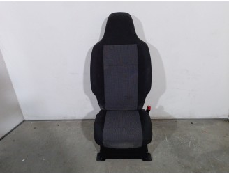 Recambio de asiento delantero derecho para citroën berlingo referencia OEM IAM 5016515 TELA NEGRA Y GRIS 5 PUERTAS