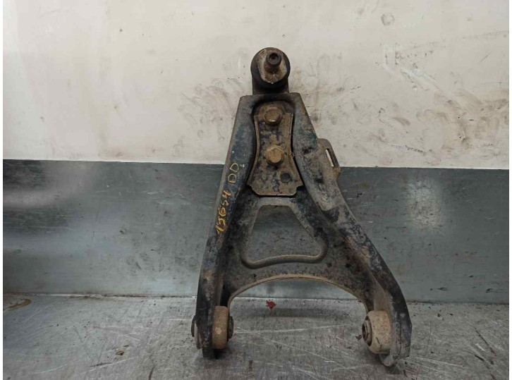 Recambio de brazo suspension inferior delantero derecho para renault 19 1.4 e7j 58kw referencia OEM IAM 