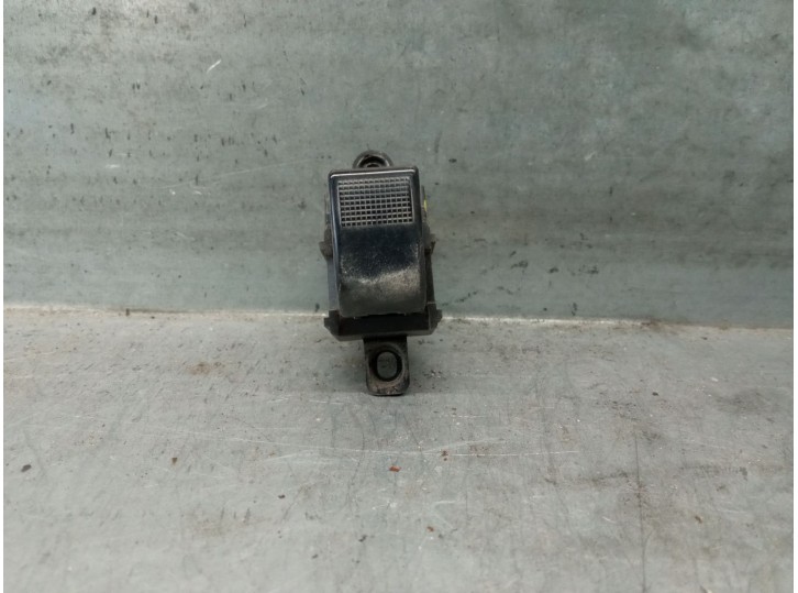 Recambio de mando elevalunas delantero derecho para ford ranger (et) 2.5 tdci cat referencia OEM IAM UR5666370 FOMOCO
